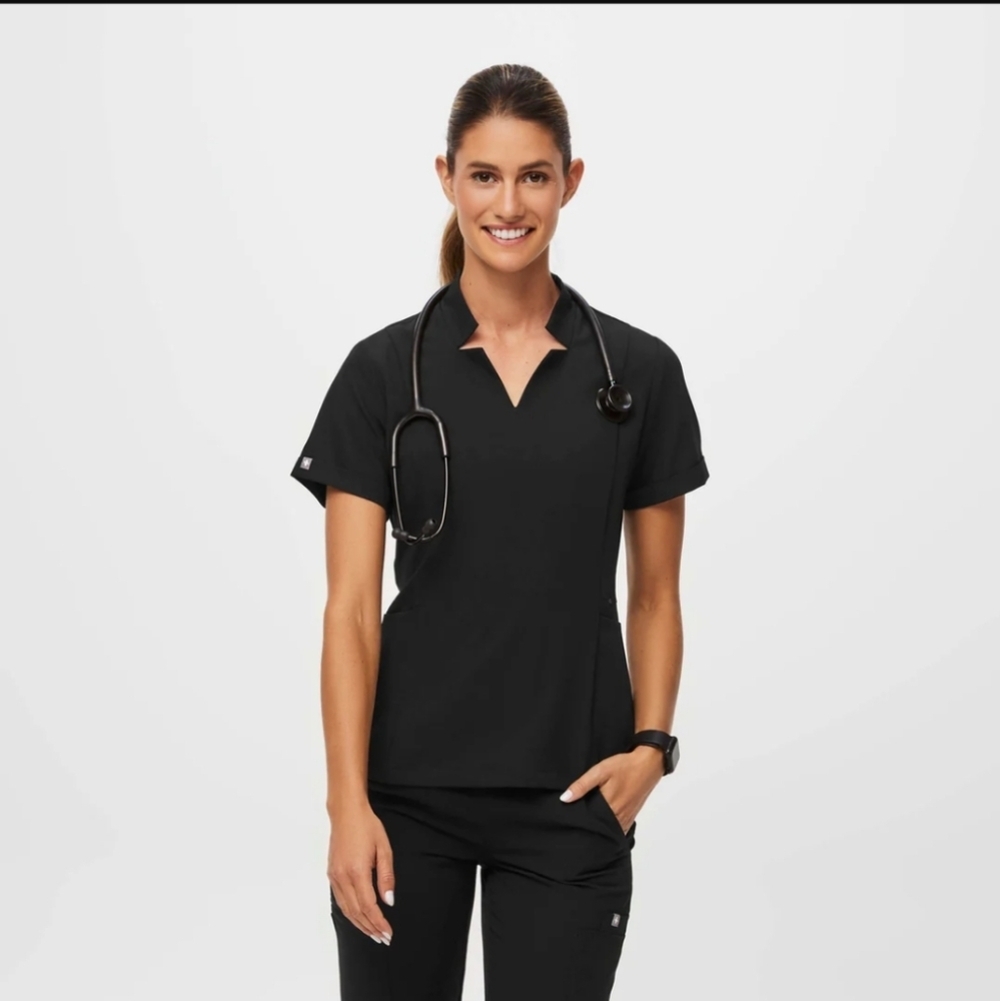 Figs Inala Slim Scrub Top And Jogger Set